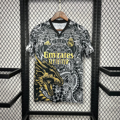 Maillot Real Madrid foot concept 2024 2025