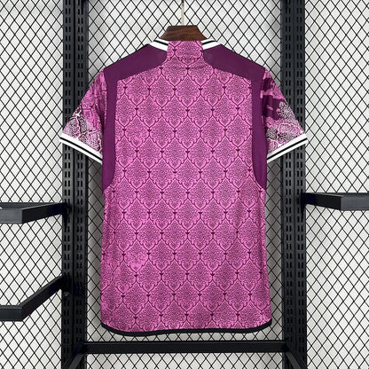 Maillot Real Madrid foot concept rose 2024 2025